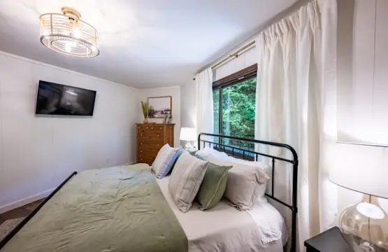 69 Hemlock Rd 8 10 2023 2 3