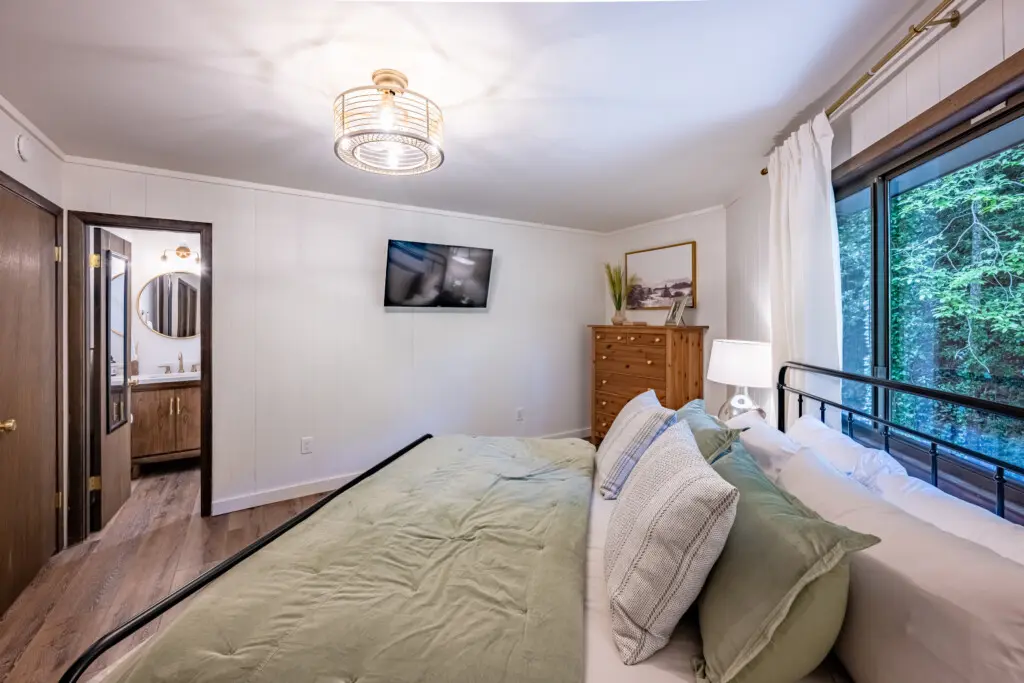 69 Hemlock Rd 8 10 2023 3 2