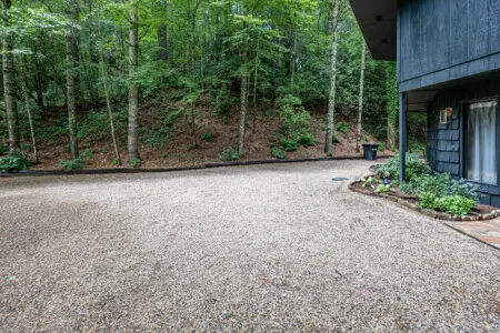 69 Hemlock Rd 8 10 2023 5468