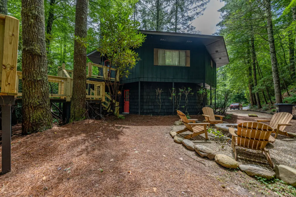 69 Hemlock Rd 8 10 2023 5475