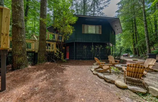 69 Hemlock Rd 8 10 2023 5475
