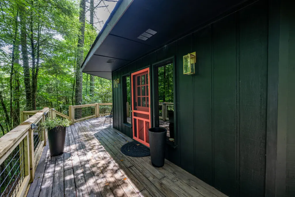 69 Hemlock Rd 8 10 2023 5492