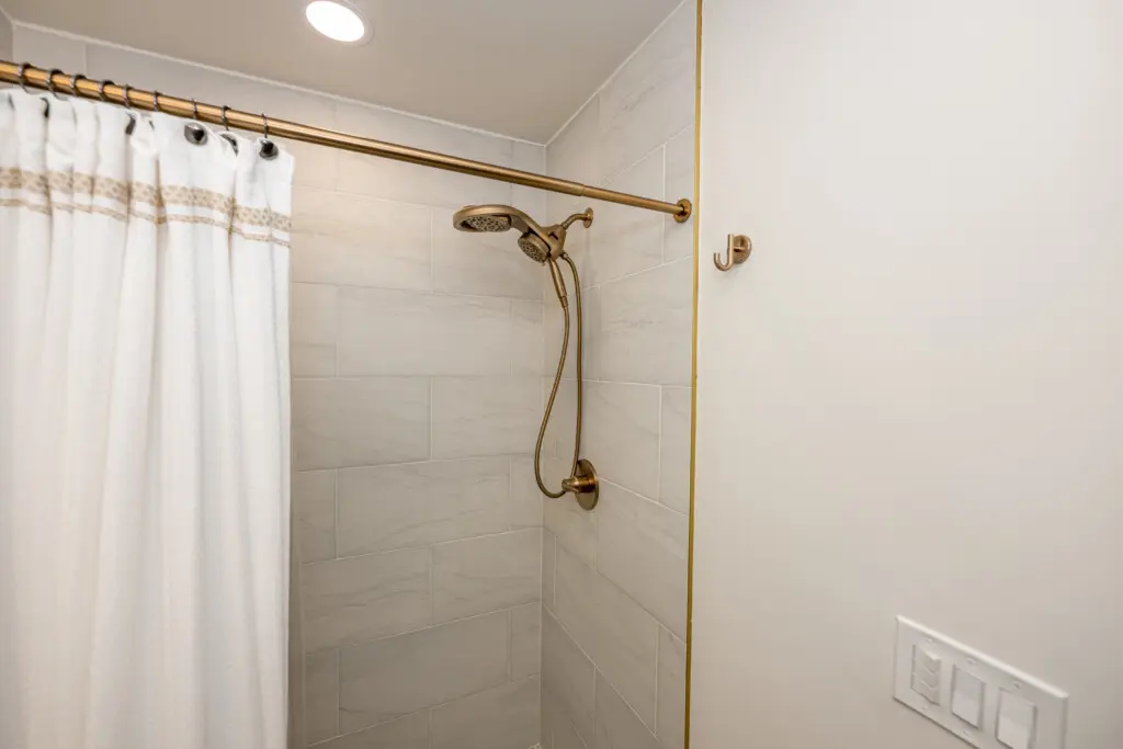 69 Hemlock Rd 8 10 2023 5556