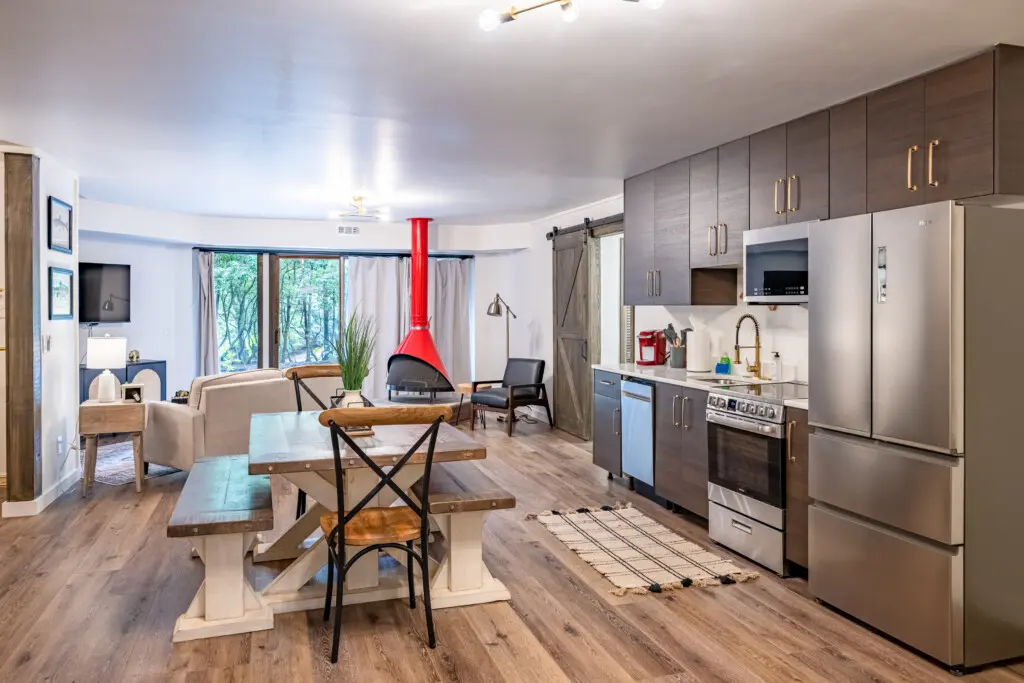 69 Hemlock Rd 8 10 2023 8