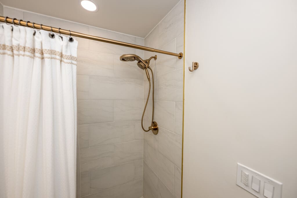 69 Hemlock Rd 8 10 2023 5556